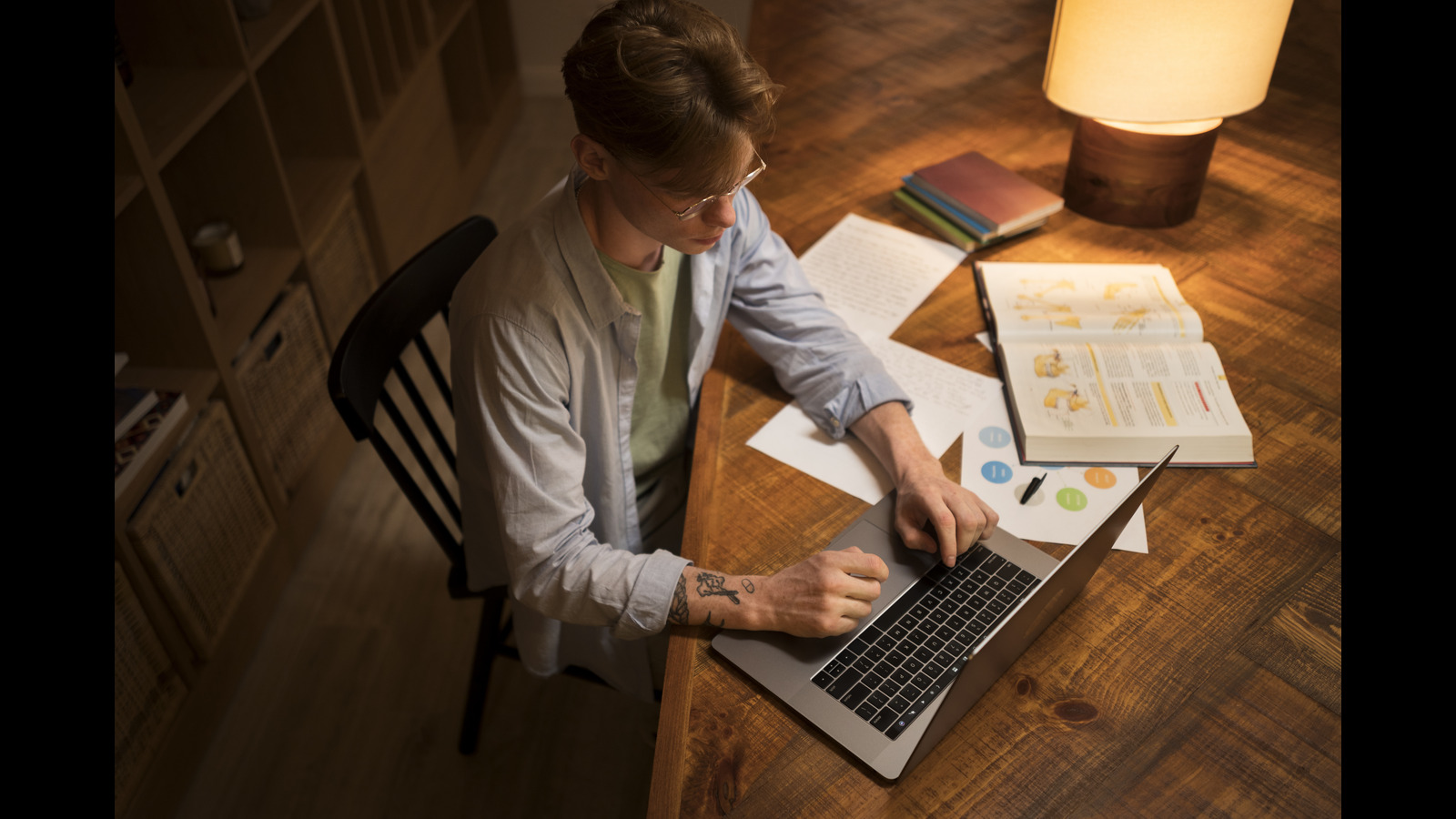 15 Best Online Side Hustles That Only Need A Laptop